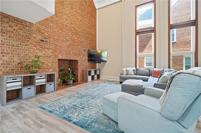 326 W Olney RD, Norfolk, VA 23507