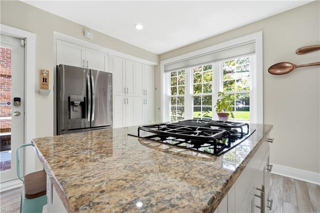 326 W Olney RD, Norfolk, VA 23507