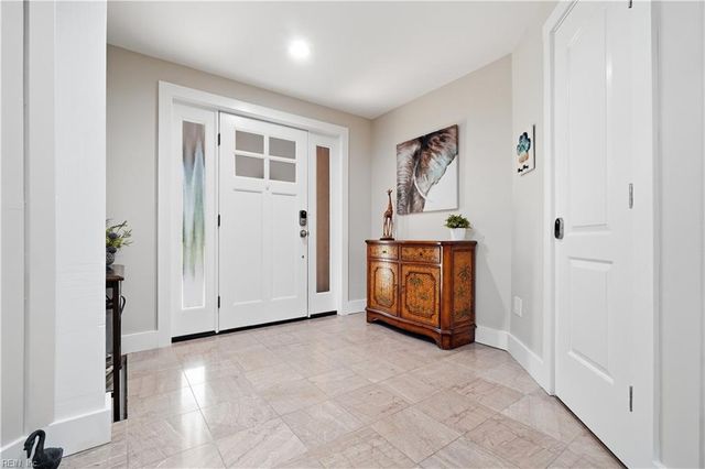 326 W Olney RD, Norfolk, VA 23507