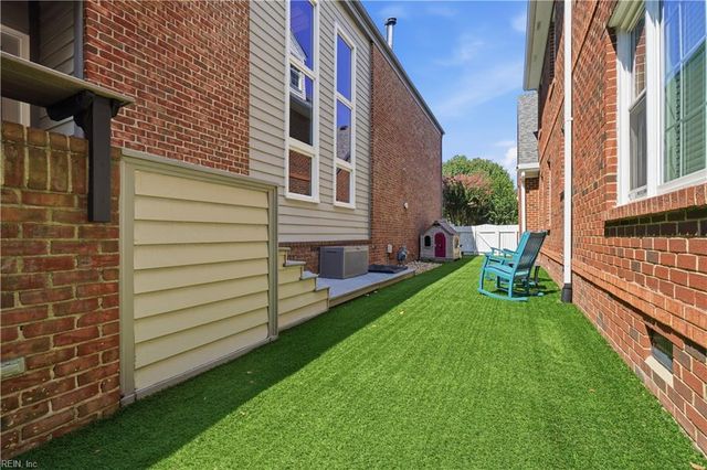 326 W Olney RD, Norfolk, VA 23507