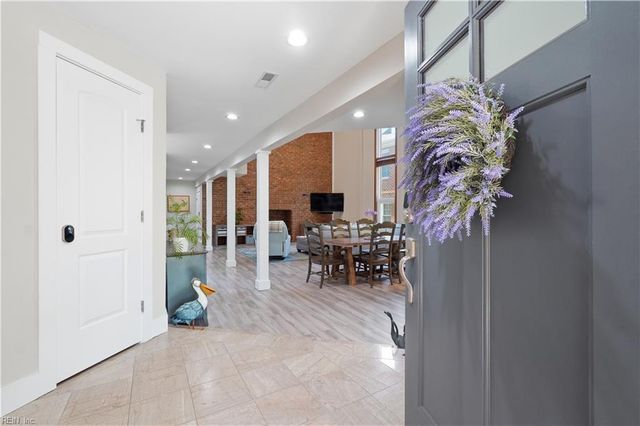 326 W Olney RD, Norfolk, VA 23507