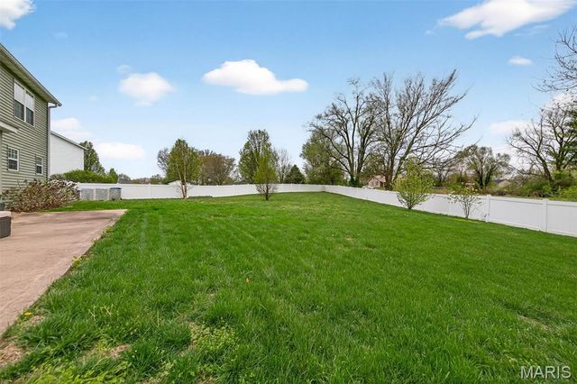 2408 Liberty Drive, Maryville, IL 62062