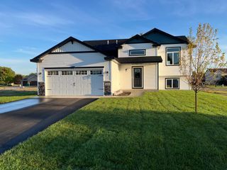 704 3rd Avenue SE, Cold Spring, MN 56320