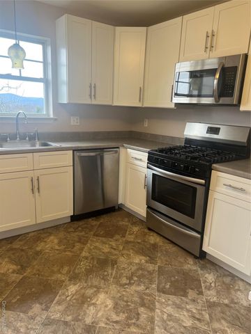 47 Helene Road, Warwick, NY 10990