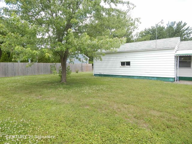 3227 W Parkway Avenue, Flint, MI 48504