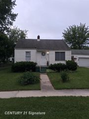 3227 W Parkway Avenue, Flint, MI 48504