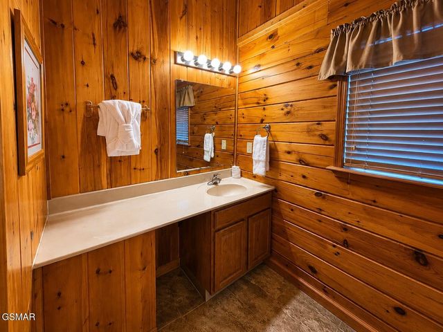 1540 Bears Den Way, Sevierville, TN 37862