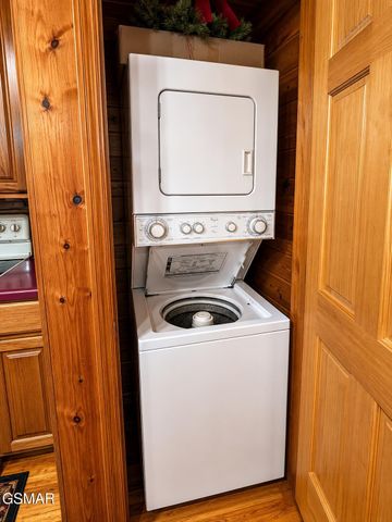 1540 Bears Den Way, Sevierville, TN 37862