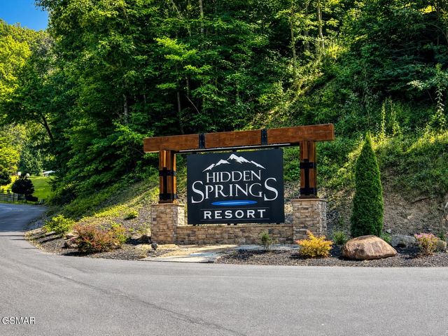 1540 Bears Den Way, Sevierville, TN 37862
