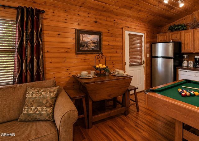 1540 Bears Den Way, Sevierville, TN 37862