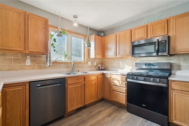 7113 West Park Road NE, Cedar Rapids, IA 52402