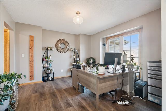 7113 West Park Road NE, Cedar Rapids, IA 52402