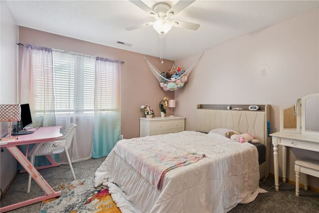 7113 West Park Road NE, Cedar Rapids, IA 52402