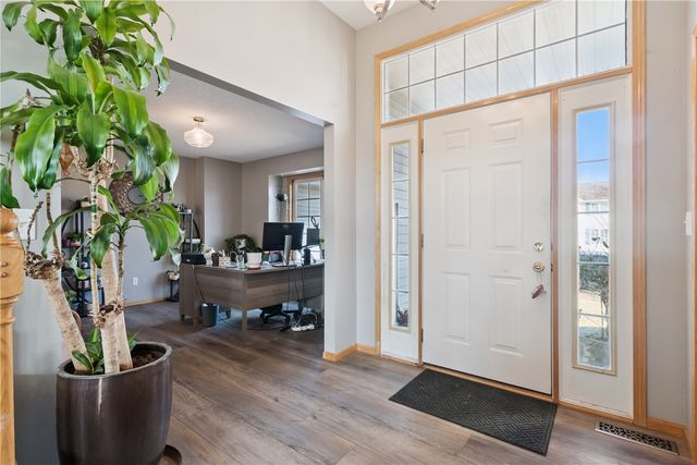 7113 West Park Road NE, Cedar Rapids, IA 52402