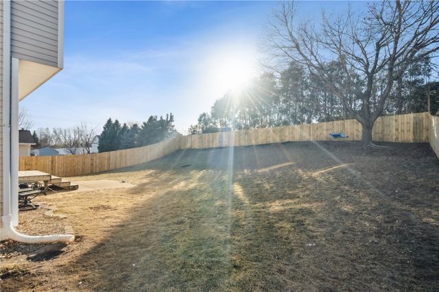 7113 West Park Road NE, Cedar Rapids, IA 52402