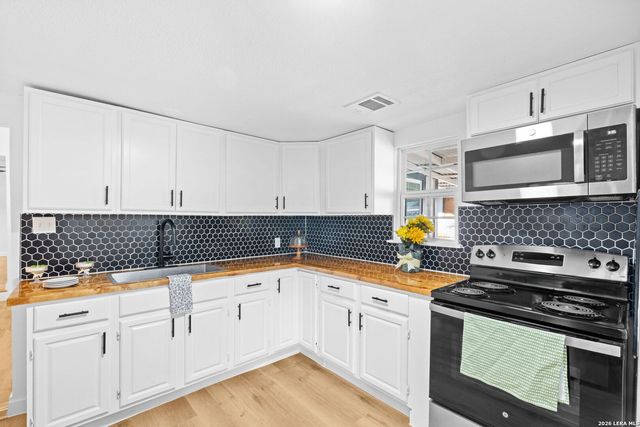 5807 Mayo Dr, San Antonio, TX 78227