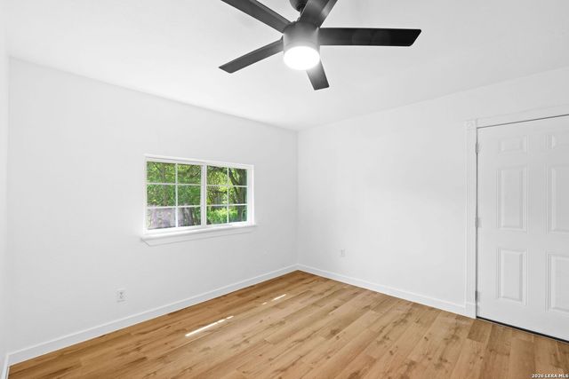 5807 Mayo Dr, San Antonio, TX 78227