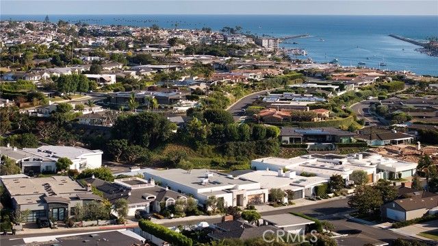 624 Ramona, Corona Del Mar (newport Beach), CA 92625