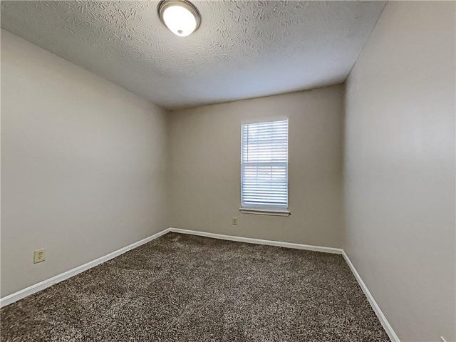 968 Country Oaks Court, Lawrenceville, GA 30044