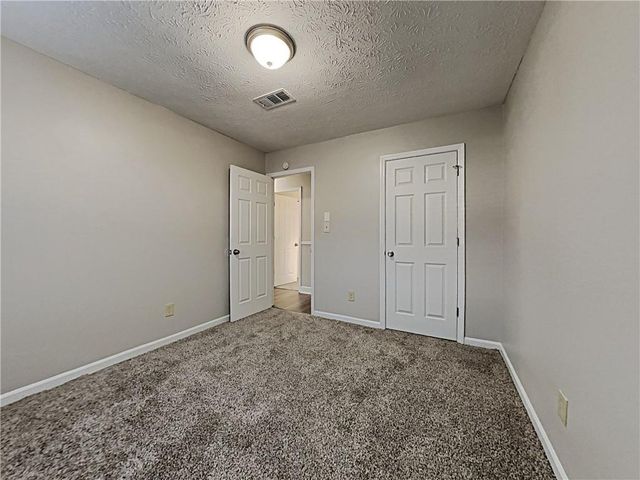 968 Country Oaks Court, Lawrenceville, GA 30044