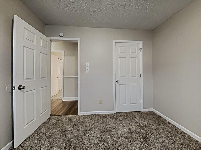 968 Country Oaks Court, Lawrenceville, GA 30044