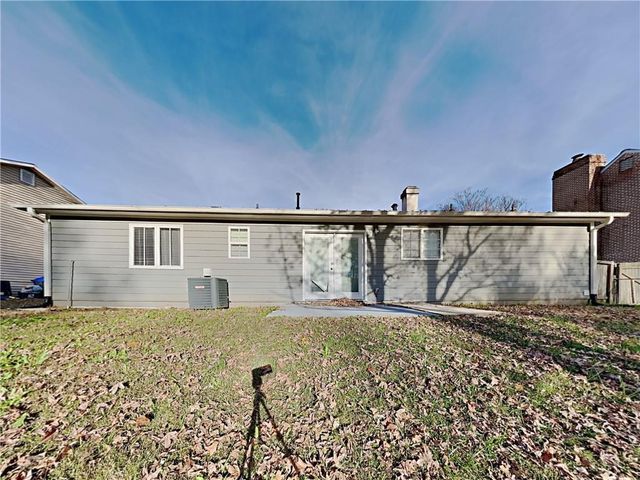 968 Country Oaks Court, Lawrenceville, GA 30044