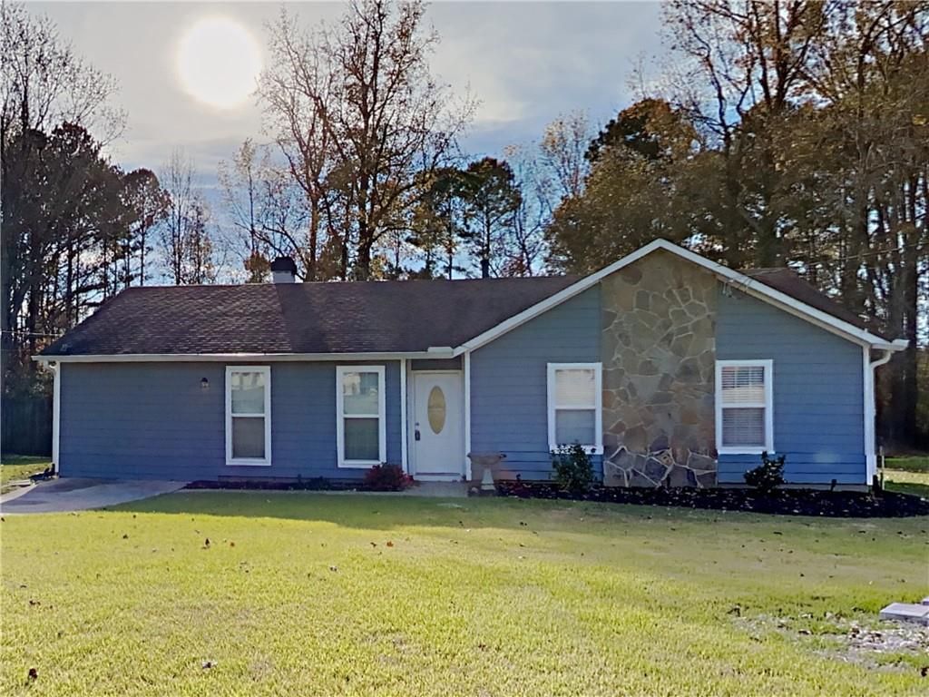 968 Country Oaks Court, Lawrenceville, GA 30044