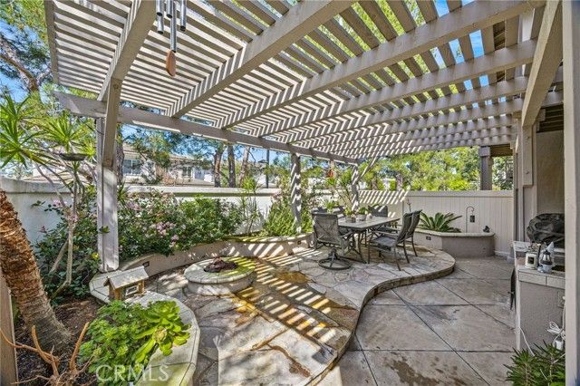 48 Spoon, Laguna Hills, CA 92679