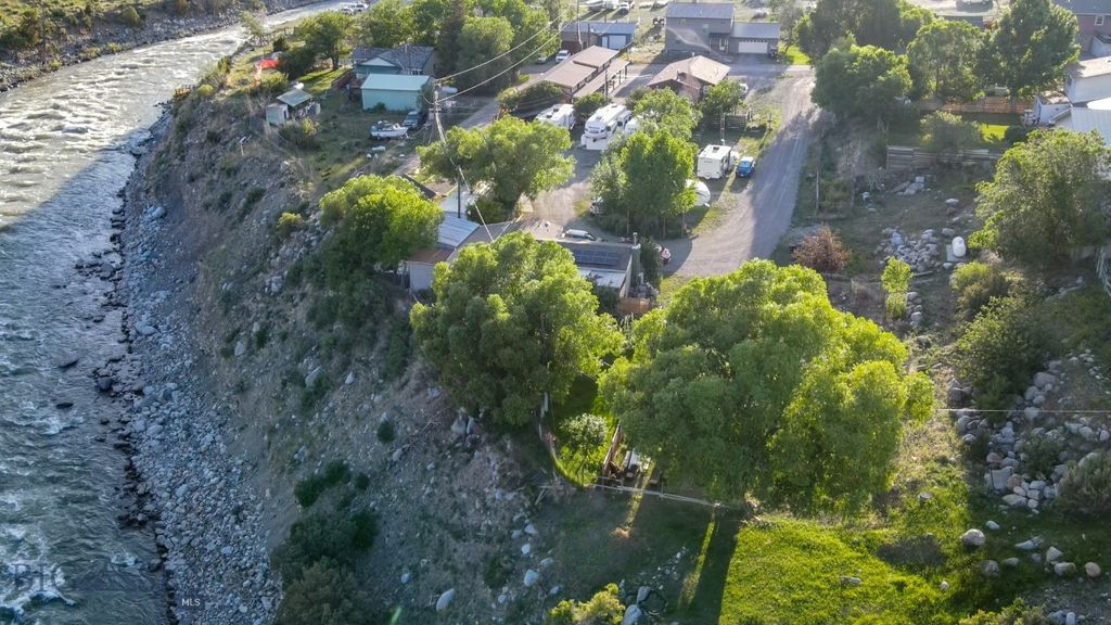 104 Vista Street, Gardiner, MT 59030 photo 6