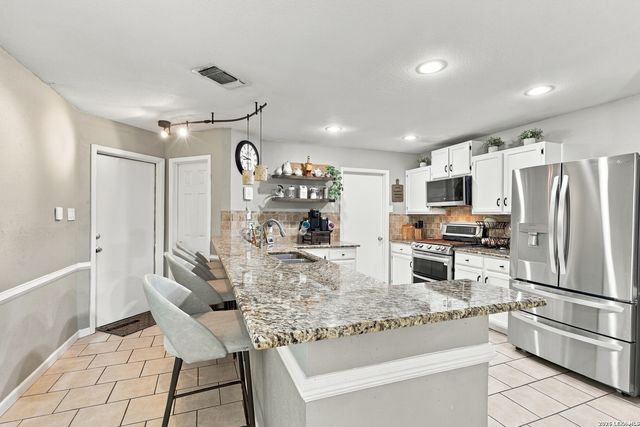 3302 Coral Grove Dr, San Antonio, TX 78247