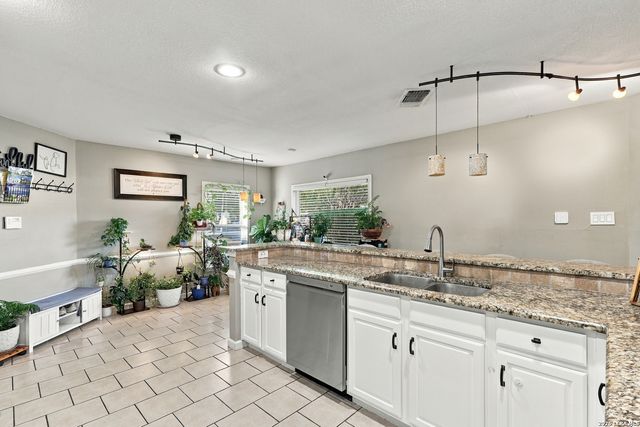 3302 Coral Grove Dr, San Antonio, TX 78247
