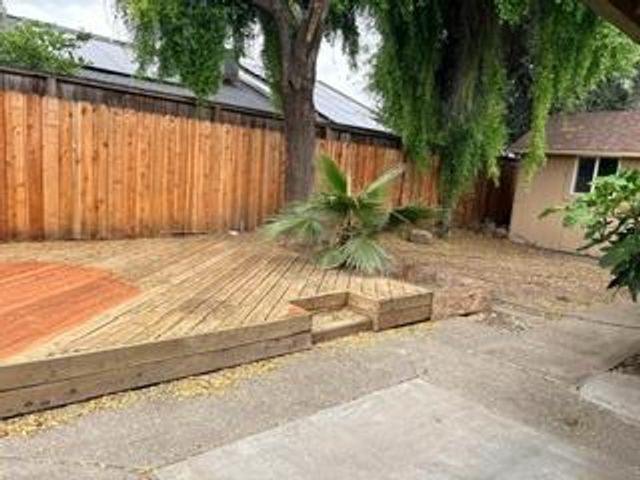 953 Souza, Manteca, CA 95336