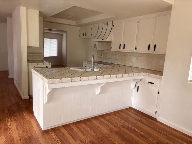 953 Souza, Manteca, CA 95336