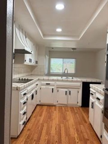 953 Souza, Manteca, CA 95336