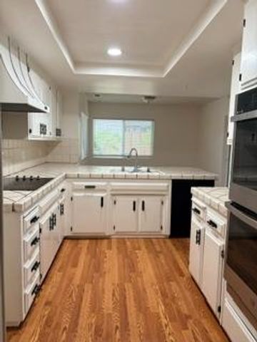 953 Souza, Manteca, CA 95336