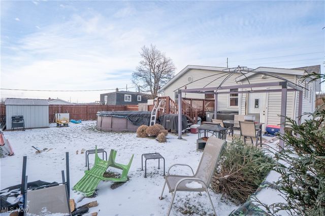 8242-8244 Navarre Road SW, Massillon, OH 44646