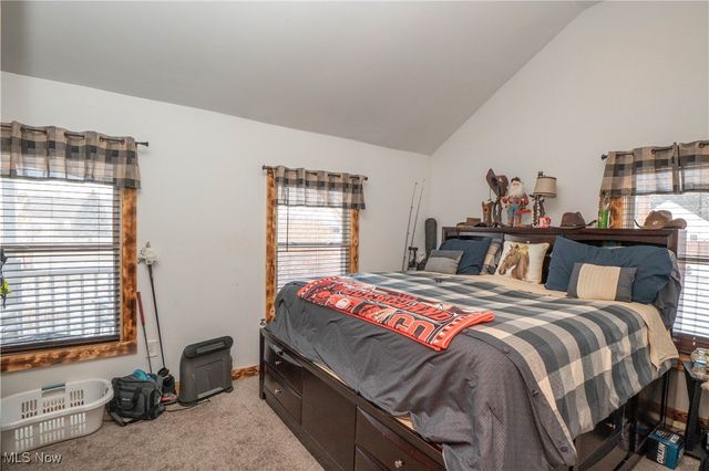 8242-8244 Navarre Road SW, Massillon, OH 44646