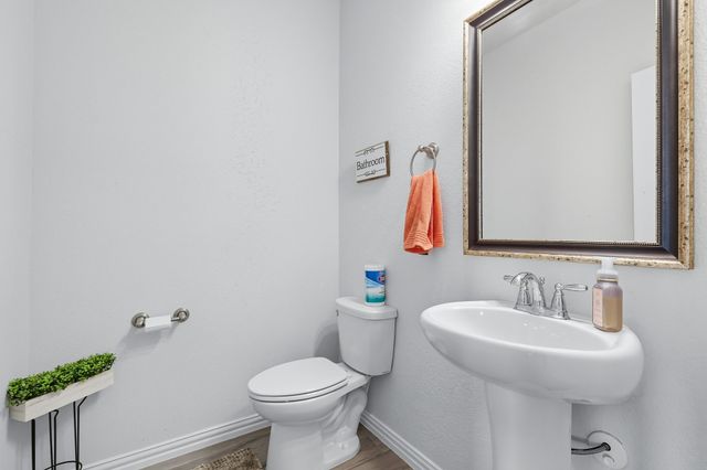 717 Whippoorwill Drive, Midlothian, TX 76065