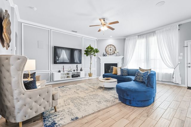 717 Whippoorwill Drive, Midlothian, TX 76065