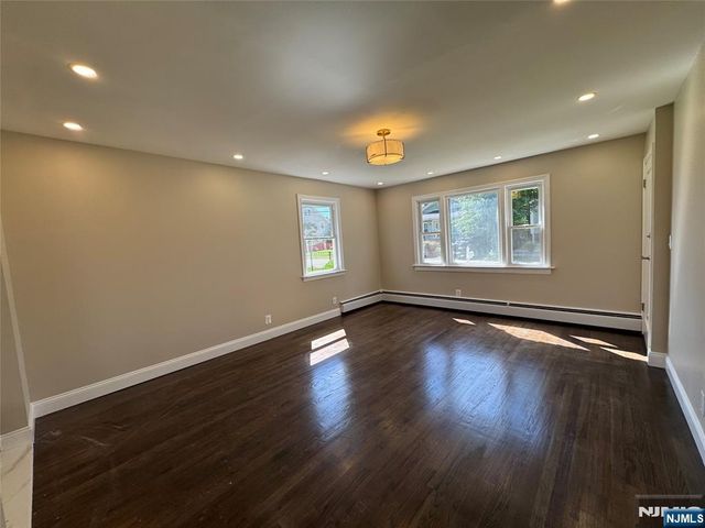 45 Sand Road, Westwood, NJ 07675