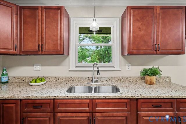 11512 Ridge Rd, North Prince George, VA 23860