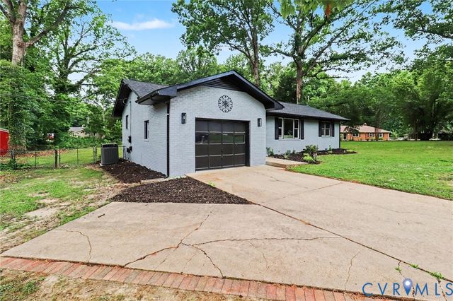 11512 Ridge Rd, North Prince George, VA 23860