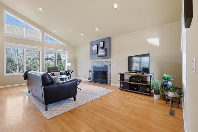 34 Maple View Court, Madison, WI 53719