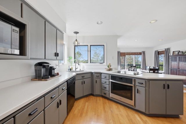 34 Maple View Court, Madison, WI 53719