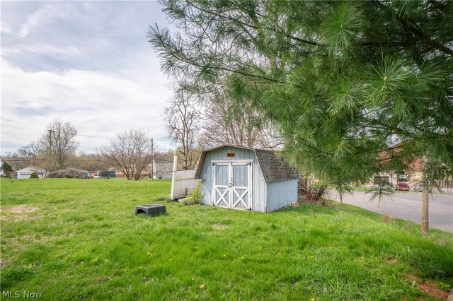 1033 Walnut Avenue, Alliance, OH 44601