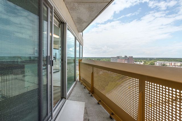 1720 Maple Avenue 1360, Evanston, IL 60201
