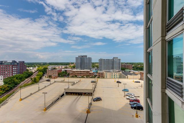 1720 Maple Avenue 1360, Evanston, IL 60201
