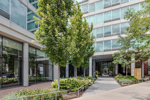 1720 Maple Avenue 1360, Evanston, IL 60201