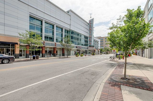 1720 Maple Avenue 1360, Evanston, IL 60201