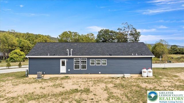 3983 Hastings Road, Lehigh Twp, PA 18088